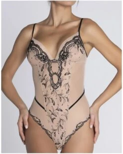 Body Lise Charmel Follement Sexy (Nude Sexy) -Aubade Lingerie Boutique body lise charmel follement sexy nude sexy 1