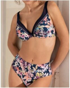 Slip Taille Haute Antigel Mille Pétales (Pétales Aquarelle) -Aubade Lingerie Boutique slip taille haute antigel mille petales petales aquarelle 3