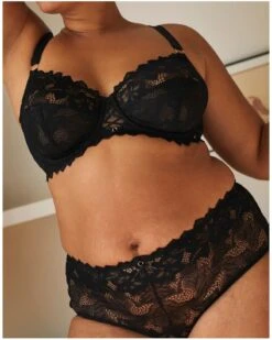 Soutien-gorge Emboîtant Sans Complexe Arum Prima (Noir) 11 Soutien-gorge Emboîtant Sans Complexe Arum Prima (Noir) -Aubade Lingerie Boutique soutien gorge emboitant sans complexe arum prima noir 4