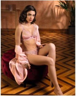 Soutien-gorge Glamour Lise Charmel Splendeur Soie (Splendeur Rose) 12 Soutien-gorge Glamour Lise Charmel Splendeur Soie (Splendeur Rose) -Aubade Lingerie Boutique soutien gorge glamour lise charmel splendeur soie splendeur rose 3