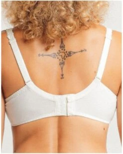 Soutien-gorge Moulé Louisa Bracq Electric Waves (Nacre) -Aubade Lingerie Boutique soutien gorge moule louisa bracq electric waves nacre 2